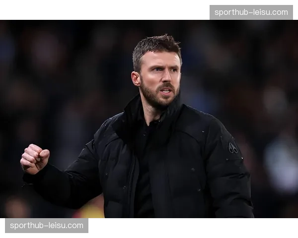 卡里克逼抢强度略微降低 曼联防守更紧凑效果显著